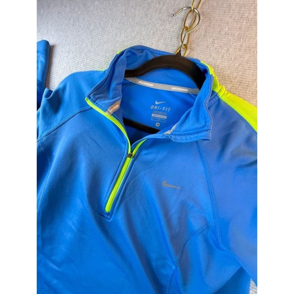 Nike jacket - Picture 3 of 3